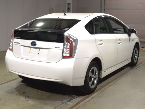 2012 Toyota Prius ZVW30[1]