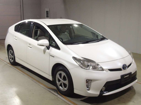 2012 Toyota Prius ZVW30[2]