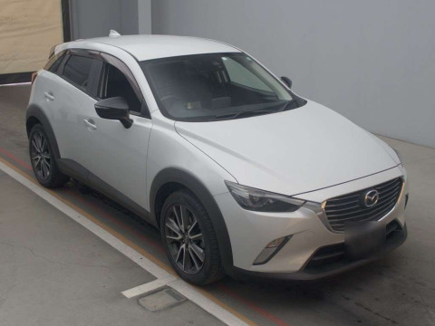 2016 Mazda CX-3 DK5FW[2]