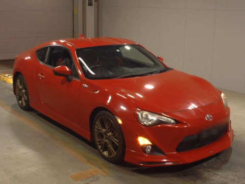 2012 Toyota 86 ZN6[2]