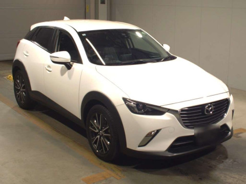 2015 Mazda CX-3 DK5FW[2]