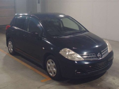 2011 Nissan Tiida C11[2]