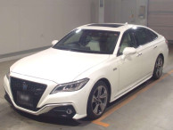 2018 Toyota Crown Hybrid