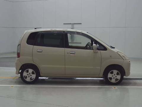 2005 Suzuki MR Wagon MF21S[2]