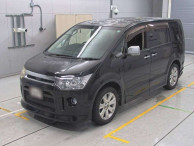 2012 Mitsubishi Delica D5