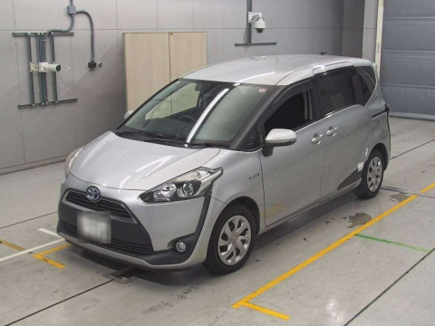 2016 Toyota Sienta NHP170G[0]