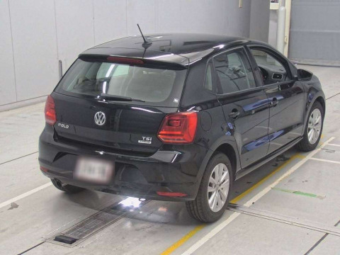 2017 Volkswagen Polo 6RCJZ[1]