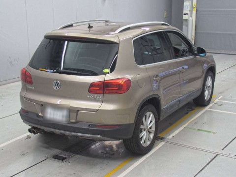 2012 Volkswagen Tiguan 5NCCZ[1]