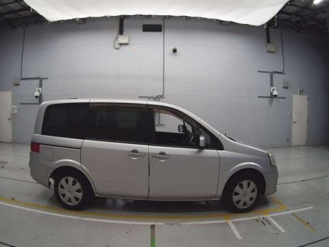 2010 Nissan Lafesta B30[2]