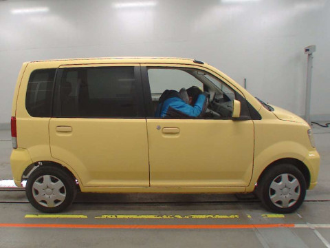 2002 Mitsubishi eK Wagon H81W[2]