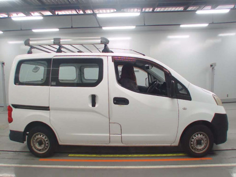 2009 Nissan NV200 Vanette VM20[2]