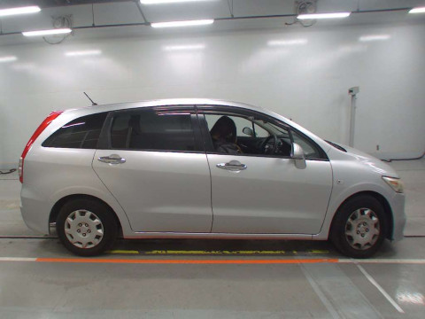 2008 Honda Stream RN6[2]