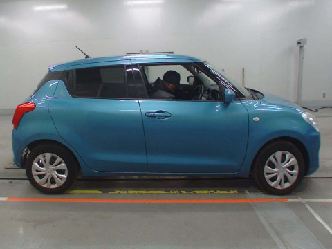 2017 Suzuki Swift ZC83S[2]