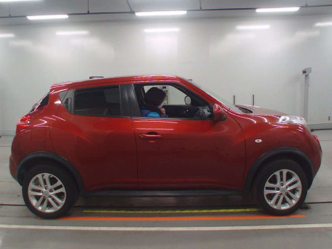 2012 Nissan JUKE YF15[2]