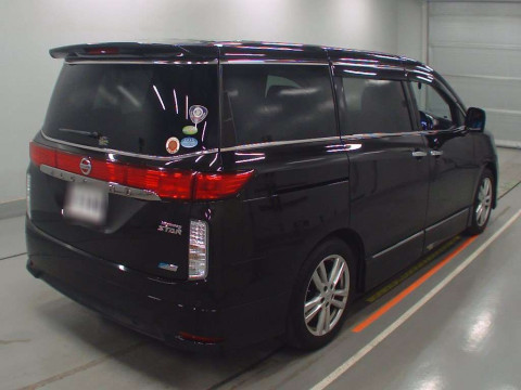 2011 Nissan Elgrand PE52[1]