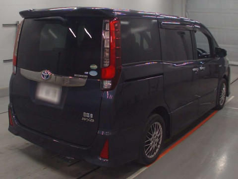 2016 Toyota Noah ZWR80W[1]