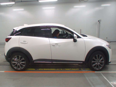 2018 Mazda CX-3 DK8AW[2]