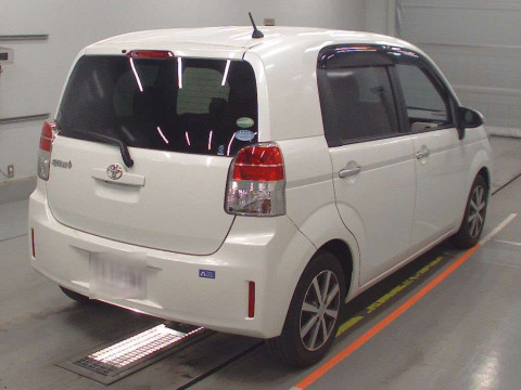 2014 Toyota Spade NCP141[1]