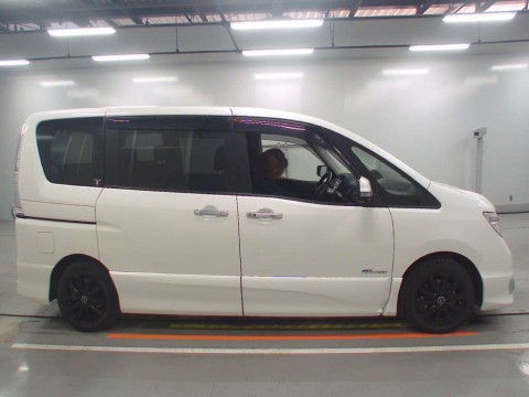 2016 Nissan Serena HFC26[2]