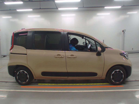 2023 Toyota Sienta MXPL10G[2]