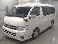 2011 Toyota Regiusace Van