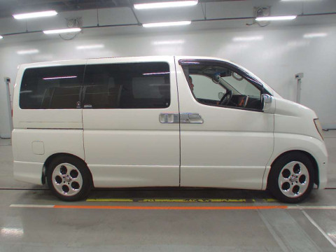 2005 Nissan Elgrand NE51[2]