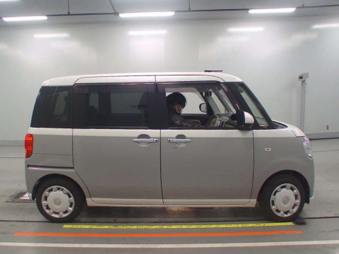 2021 Daihatsu Move Canbus LA800S[2]