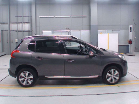 2016 Peugeot 2008 A94HM01[2]