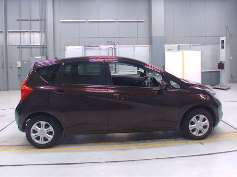 2015 Nissan Note E12[2]