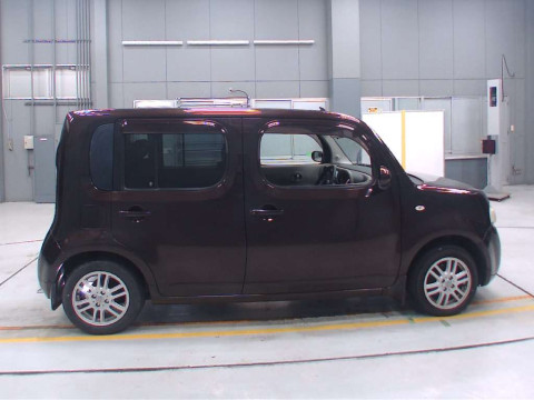 2010 Nissan Cube Z12[2]