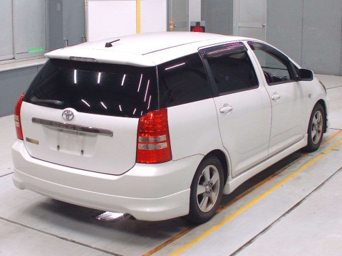 2003 Toyota Wish ZNE10G[1]