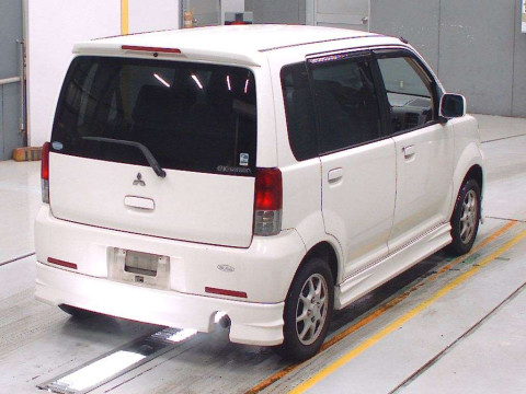 2002 Mitsubishi eK Wagon H81W[1]