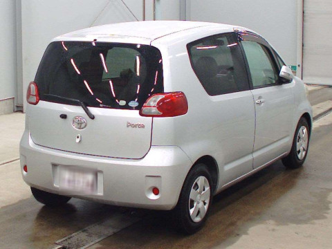 2009 Toyota Porte NNP10[1]