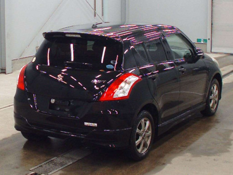 2011 Suzuki Swift ZD72S[1]