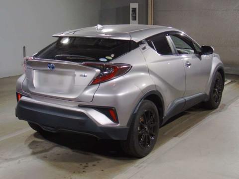 2018 Toyota C-HR ZYX10[1]