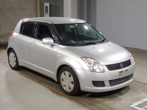 2010 Suzuki Swift ZC71S[2]