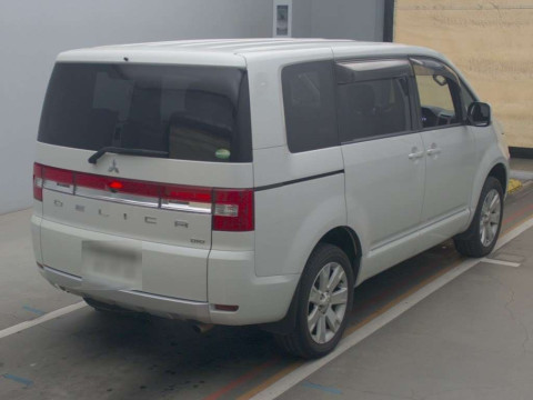 2018 Mitsubishi Delica D5 CV1W[1]