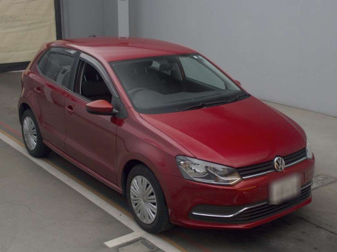 2015 Volkswagen Polo 6RCJZ[2]