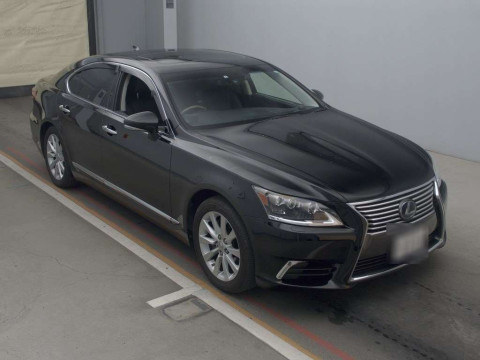 2015 Lexus LS USF40[2]