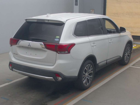 2017 Mitsubishi Outlander GF7W[1]