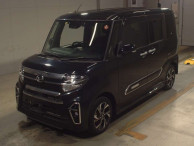 2021 Daihatsu Tanto Custom