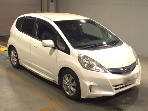 2012 Honda Fit Hybrid GP1[2]