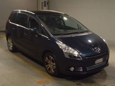 2014 Peugeot 5008 T875F02[2]