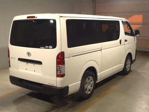 2015 Toyota Hiace Van TRH200V[1]