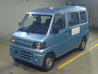 2011 Mitsubishi Minicab Van