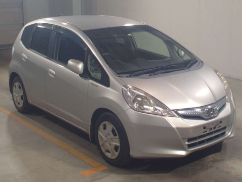 2012 Honda Fit Hybrid GP1[2]