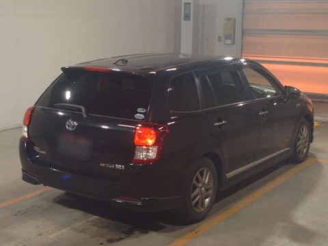 2014 Toyota Corolla Fielder NKE165G[1]