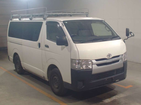 2020 Toyota Hiace Van GDH206V[2]