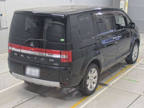 2013 Mitsubishi Delica D5 CV1W[1]