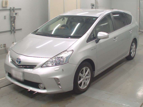 2013 Toyota Prius alpha ZVW41W[0]